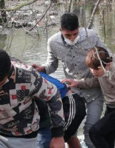 MSB: Meriç Nehrinde mahsur kalan 30 göçmen kurtarıldı