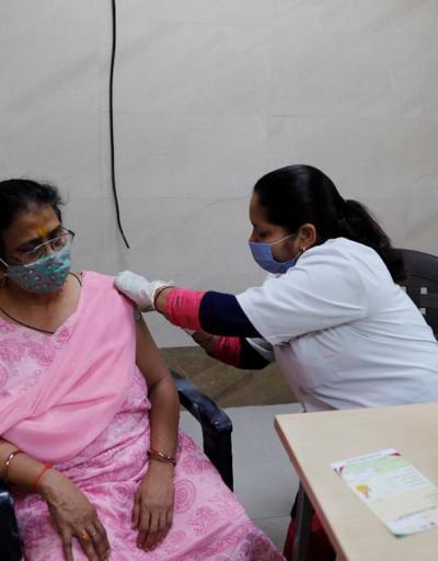 Dünyanın en büyük aşı üreticisi Hindistanda aşı stokları azalıyor