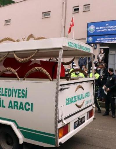 Anonsla tedbir uyarısı yaptığı koronavirüsten hayatını kaybeden polis memuru için tören