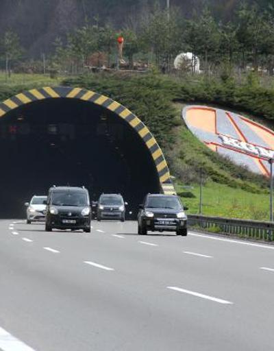 Bolu Dağı Tünelinden iki günde 100 bini aşkın araç geçti