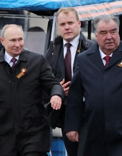 Rusyada Zafer Günü kutlamaları: Moskovada Putinin de katıldığı askeri geçit töreni