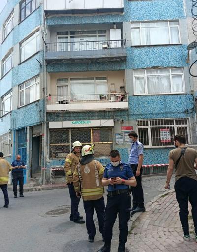 İstanbulda kolonları çatlayan bina boşaltıldı