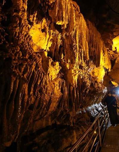 Trabzonda dünyanın en uzun ikinci mağarası olan Çal Mağarası ziyaretçilerini bekliyor