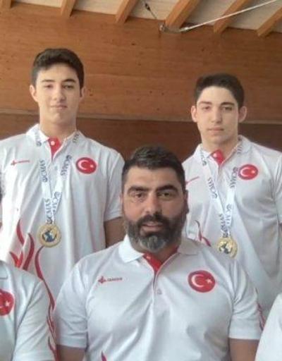 Şampiyonlar CNN TÜRKte... Paletli yüzme Genç Milli Takımı altın madalya aldı | Özel Haber
