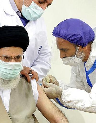 İranın dini lideri Hamaney ülkesinde geliştirilen COVID-19 aşısının ilk dozunu oldu