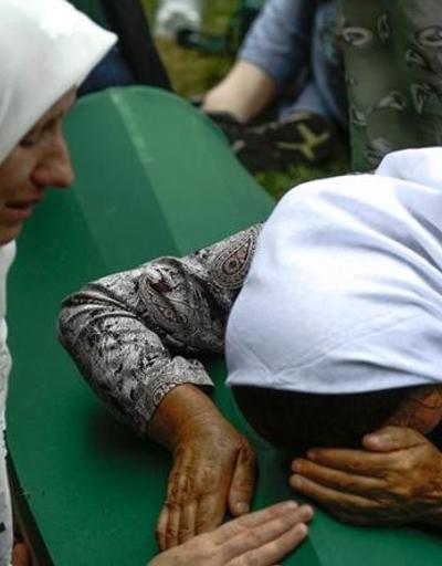 Srebrenitsa Soykırımının 19 kurbanı daha toprağa verildi