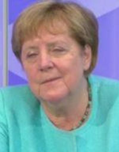 Merkelin zor anları viral oldu