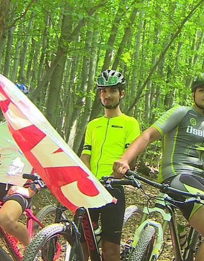 Bisikletçiler ormanda kayboldu
