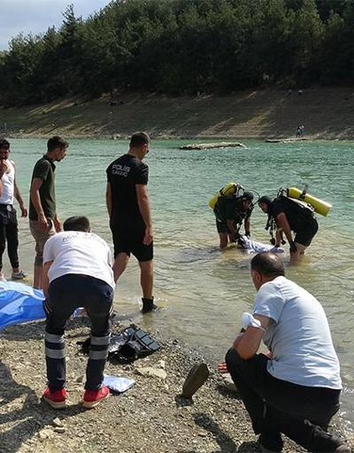 Çocuklarını kurtarırken boğuldu