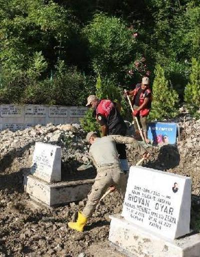 Bozkurt Şehitler ve Gaziler Anıtı taş ve molozlardan temizlendi