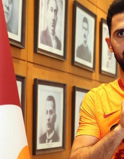 Son dakika... Galatasarayda Emre Akbabayla yollar ayrılıyor