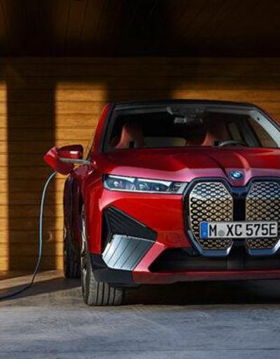 BMW yeni elektrikli otomobil modelleri görücüye çıkardı