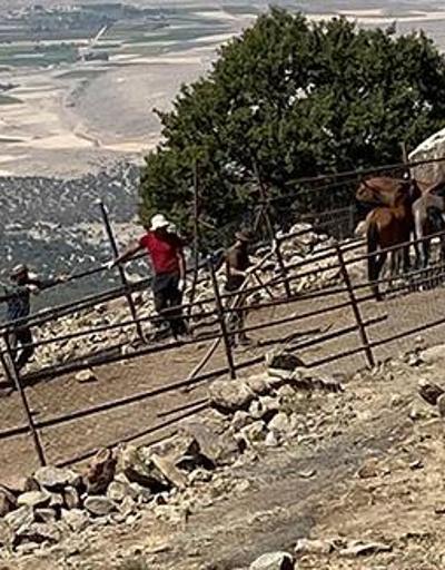 Konyada izinsiz yılkı atı toplayan yabancı uyruklu 4 kişi yakalandı