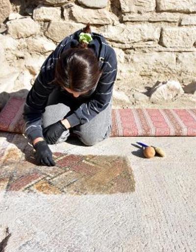 Stratonikeiada 1600 yıllık mozaikler gün yüzüne çıkarılıyor