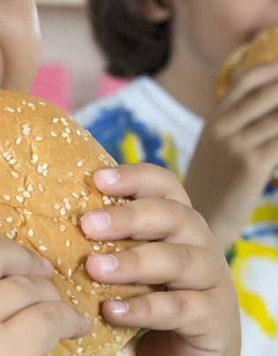 Fast-Food yiyecekler çocuk gelişimini etkiliyor