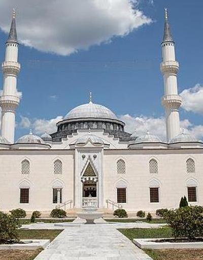 ABDnin Michigan eyaletinde camiye saldırı Müslümanları tedirgin etti