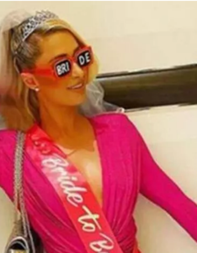 Paris Hiltondan bekarlığa veda partisi