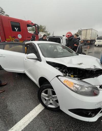 Son dakika... Anadolu Otoyolunda 23 aracın karıştığı zincirleme kazada 17 kişi yaralandı