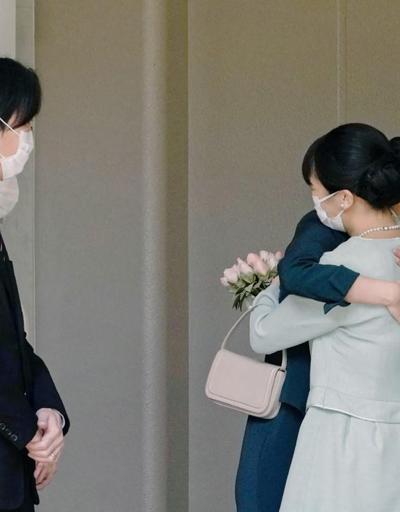 Japonyada Prenses Mako, erkek arkadaşı Komuro Kei ile evlendi, kraliyetten ayrıldı