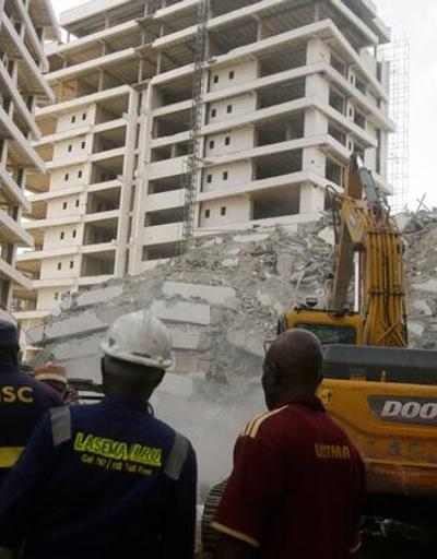 Nijeryada 21 katlı bina çöktü: Ölü ve yaralılar var