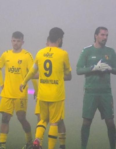 İstanbulspor-Menemenspor maçı sis nedeniyle ertelendi