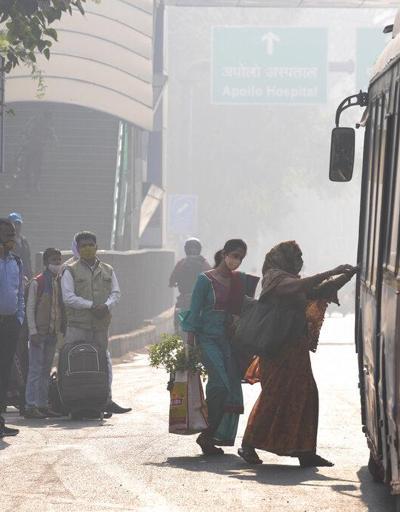 Hindistanın başkenti Delhide hava kirliliği nedeniyle okullar süresiz kapatıldı