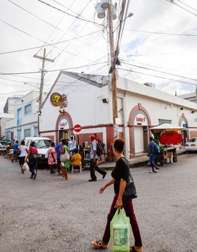 Barbados, İngiliz Kraliyet Ailesine bağlılığını sonlandırıyor