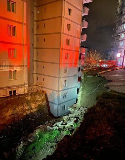 İstinat duvarı çöktü: 88 daire boşaltıldı