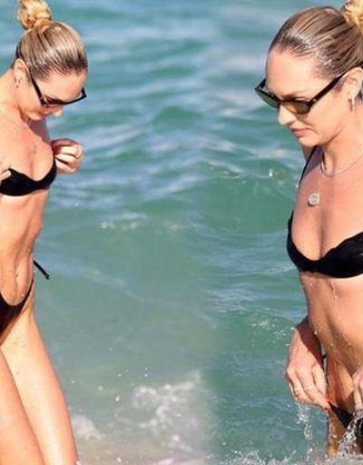 Candice Swanepoel Miami sahillerinde