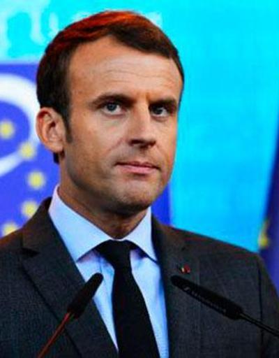 Macron: Fransada aşısızların hayatını zorlaştıracağım