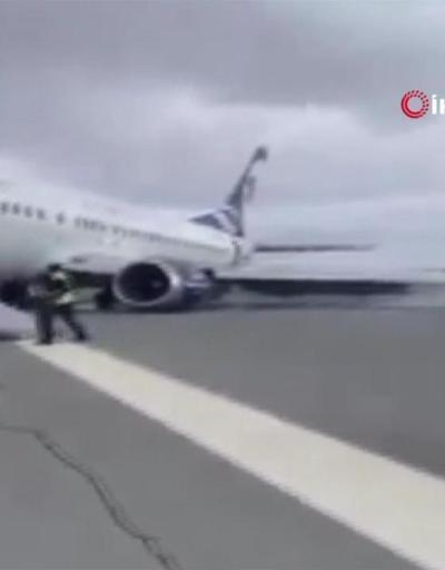 Yolcu uçağı pistten çıktı