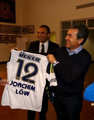 Son dakika... Fenerbahçe Joachim Löwle anlaşmaya vardı