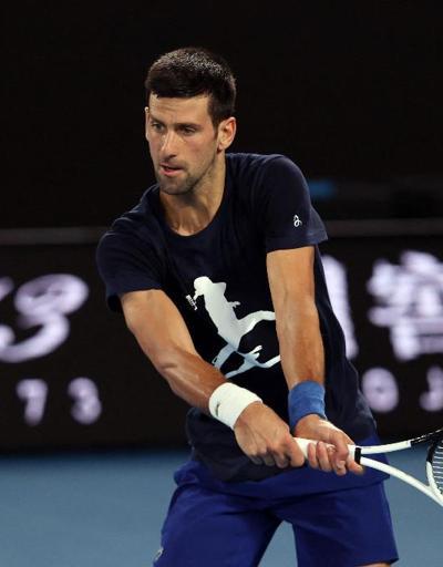 Sırp raket Novak Djokovic, Avustralyada gözaltına alındı