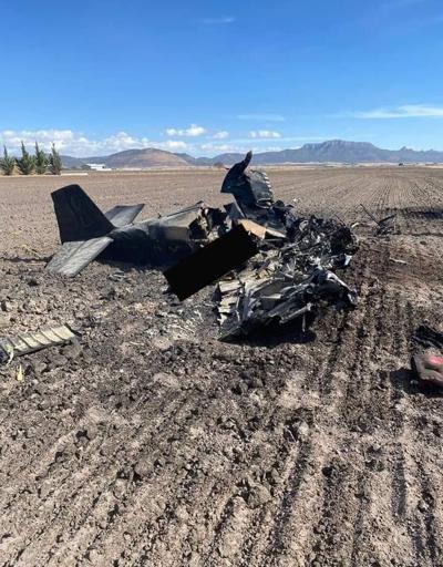 Meksikada küçük uçak düştü: 2 ölü