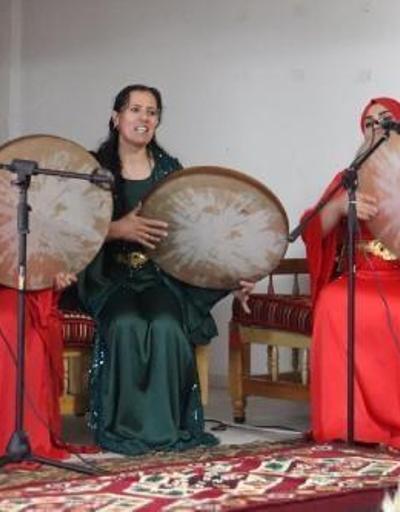 Kadın Çığlığı Erbane Grubundan ağıt ve halaylı konser