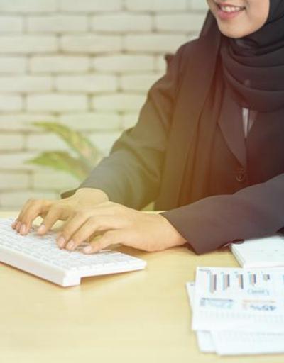 Suudi Arabistanda 30 kadın çalışan ilanına 28 binden fazla başvuru