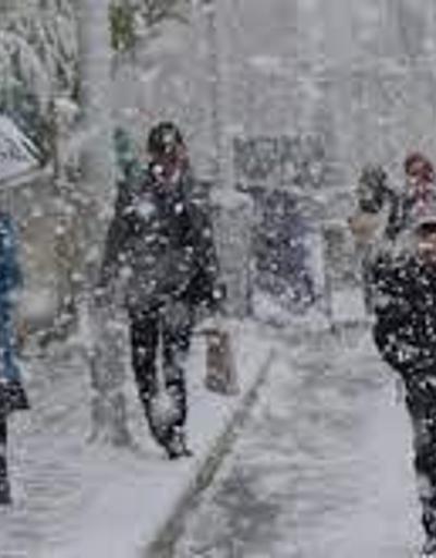 Son dakika: İstanbulda okullar tatil oldu Valilik kar tatili açıklaması yaptı 10 - 11 Mart 2022 okullar tatil mi