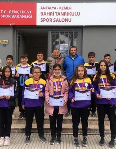 Elmalılı öğrenciler Antalyayı Türkiye şampiyonasında temsil edecek
