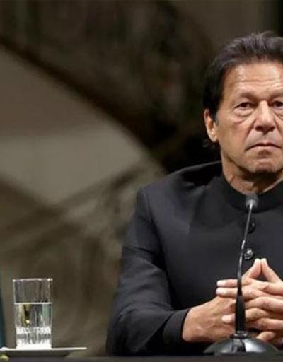 Pakistanda Imran Khan görevden alındı