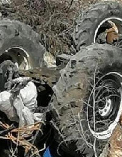 Siirtte şarampole yuvarlanan traktördeki çocuk öldü 2 kişi yaralandı