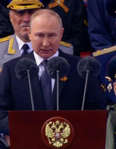 Rusya, Zafer Günü’nü kutluyor: Putin, Moskova’dan dünyaya seslendi