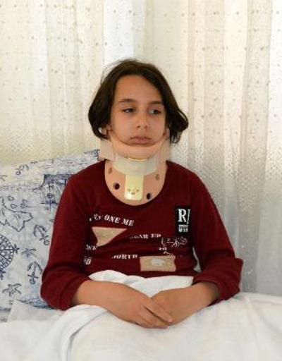 Okulda 4 arkadaşının dövdüğü Ali Emirin boynu kırıldı