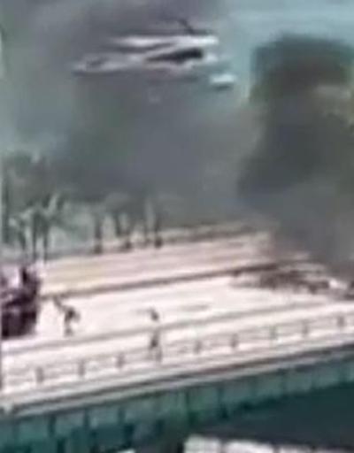Miami’de uçak köprüye düştü: 2 yaralı