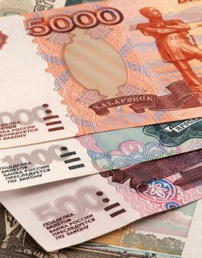 Rus rublesi yükselişini sürdürüyor... 5 yıl sonra bir ilk