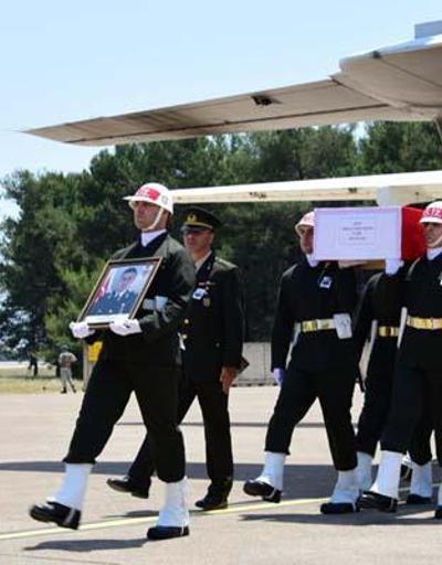 Şehit Piyade Teğmen Gülerin cenazesi memleketi Antalyada