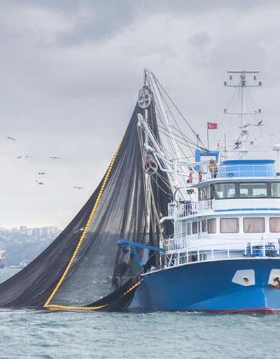 Türk balıkçılar Rus donanmasına takıldı