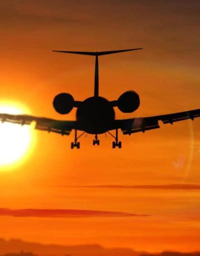 Nepalde 22 yolcu taşıyan küçük uçak kayboldu