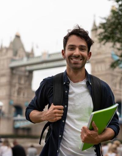 İngilterede yeni vize programı: Dünyanın en iyi üniversitelerinden mezun olanlar başvurabilecek