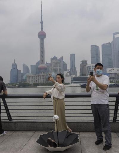 Şanghay, 2 aylık karantinanın ardından nefes aldı: Sokaklara akın ettiler