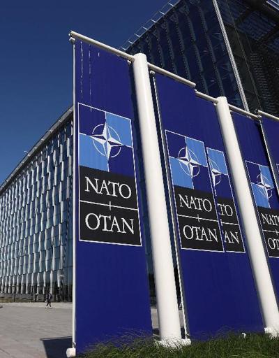 NATO Karargahında kritik görüşme